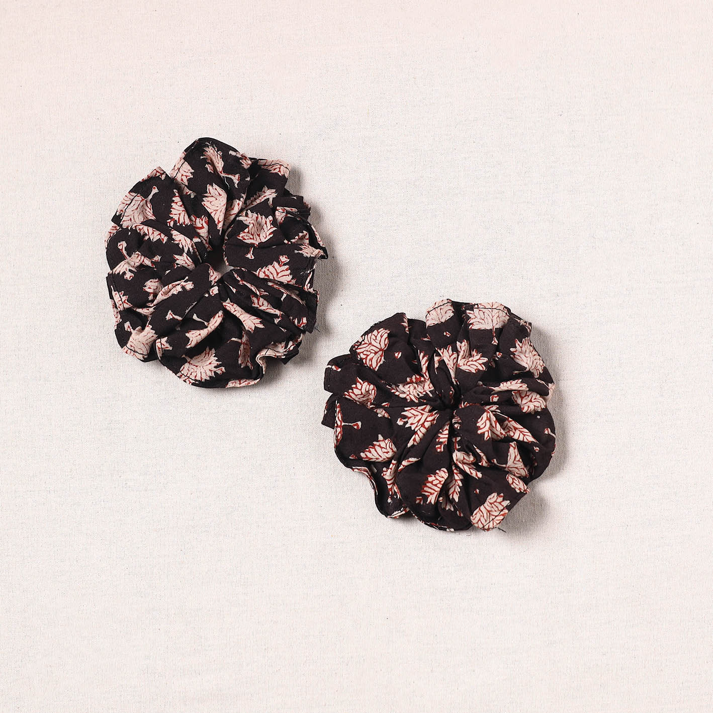 Black - handmade cotton rubber bands/scrunchies (set of 2)