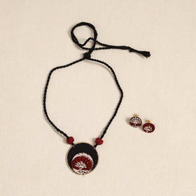Black - handmade fabart necklace set 23 - handcrafted