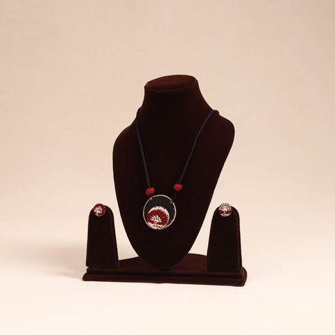 Black - handmade fabart necklace set 23 - handcrafted