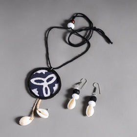 Black - handmade fabart shell work necklace set 13
