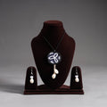 Black - handmade fabart shell work necklace set 13