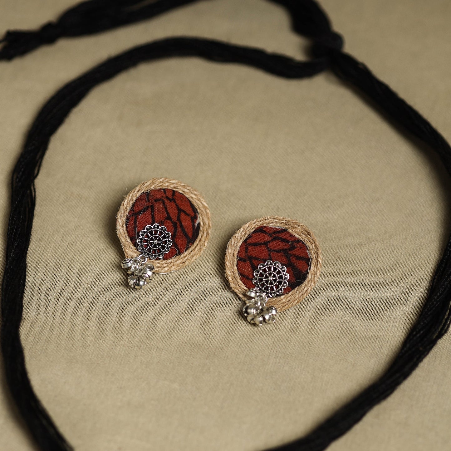 Buy Handmade GS Jute Fabart Necklace Set Online