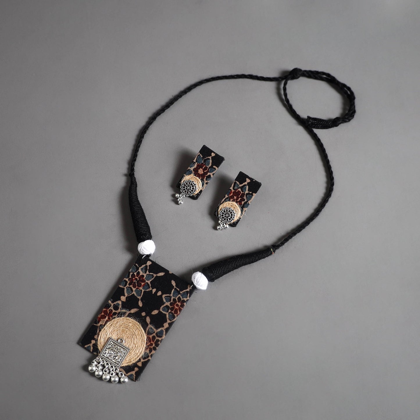  Handmade GS Jute Fabart Necklace Set 