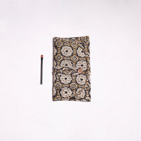 Handmade multipurpose segmented make-up brush wrap