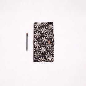 Handmade multipurpose segmented make-up brush wrap