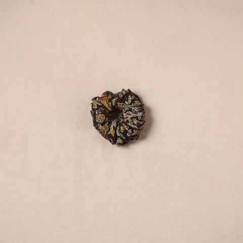 Handmade rubber band/scrunchie 111 - handcrafted