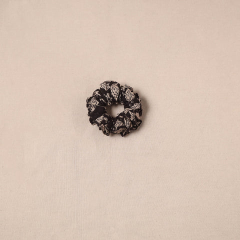 Handmade rubber band/scrunchie 44 - handcrafted