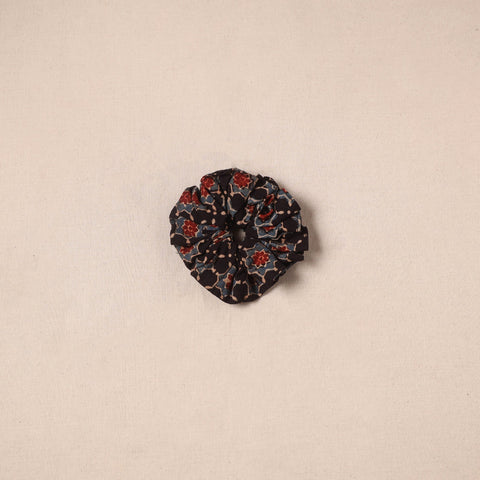 Handmade rubber band/scrunchie 48 - handcrafted