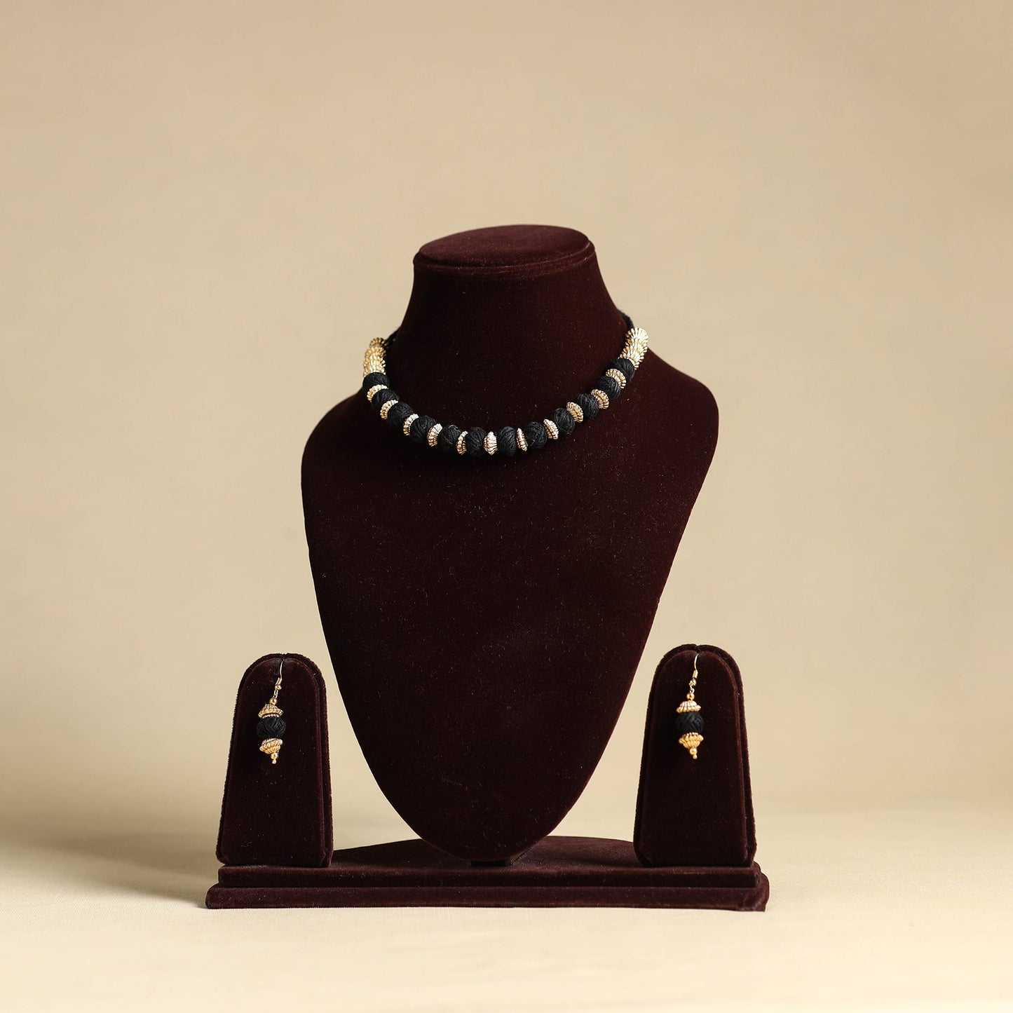 Black Handmade Thread Bead Necklace Set