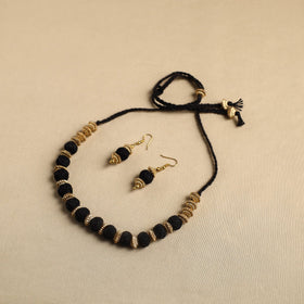 Black Handmade Thread Bead Necklace Set