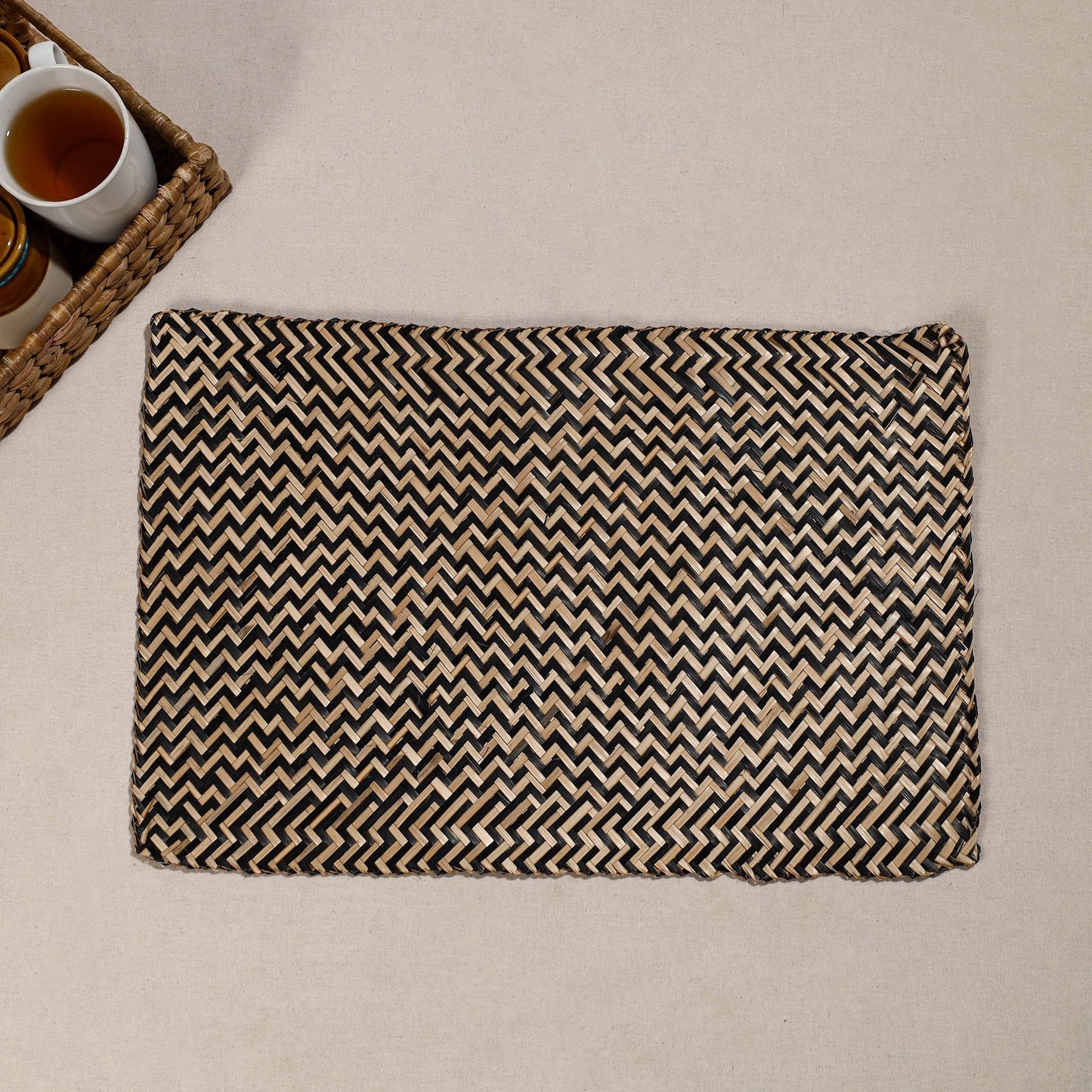 Black Handmade Water Hyacinth Placemat from Assam (20 x 13 in)