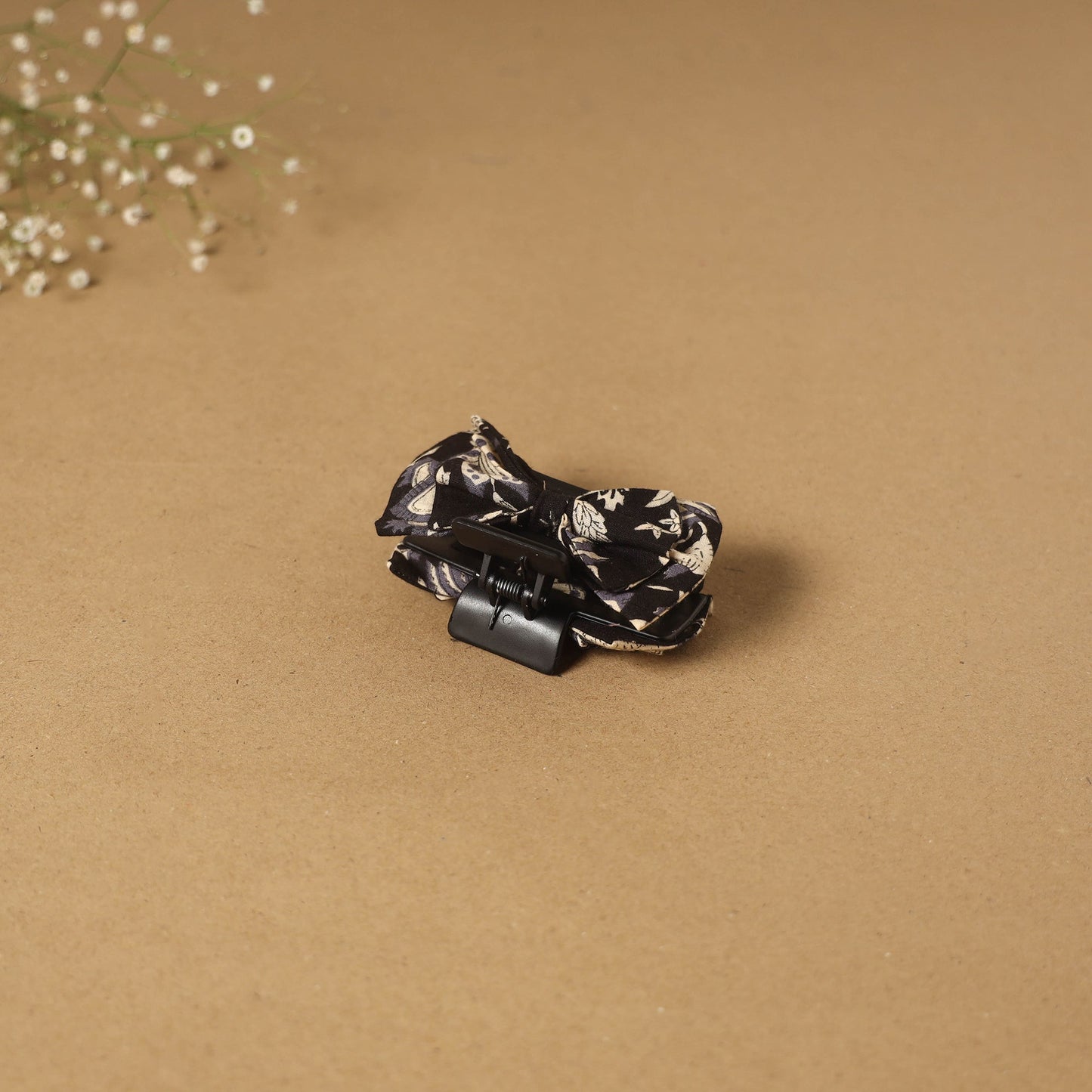 Black - handmade women’s bow hair claw clip 41 - handcrafted