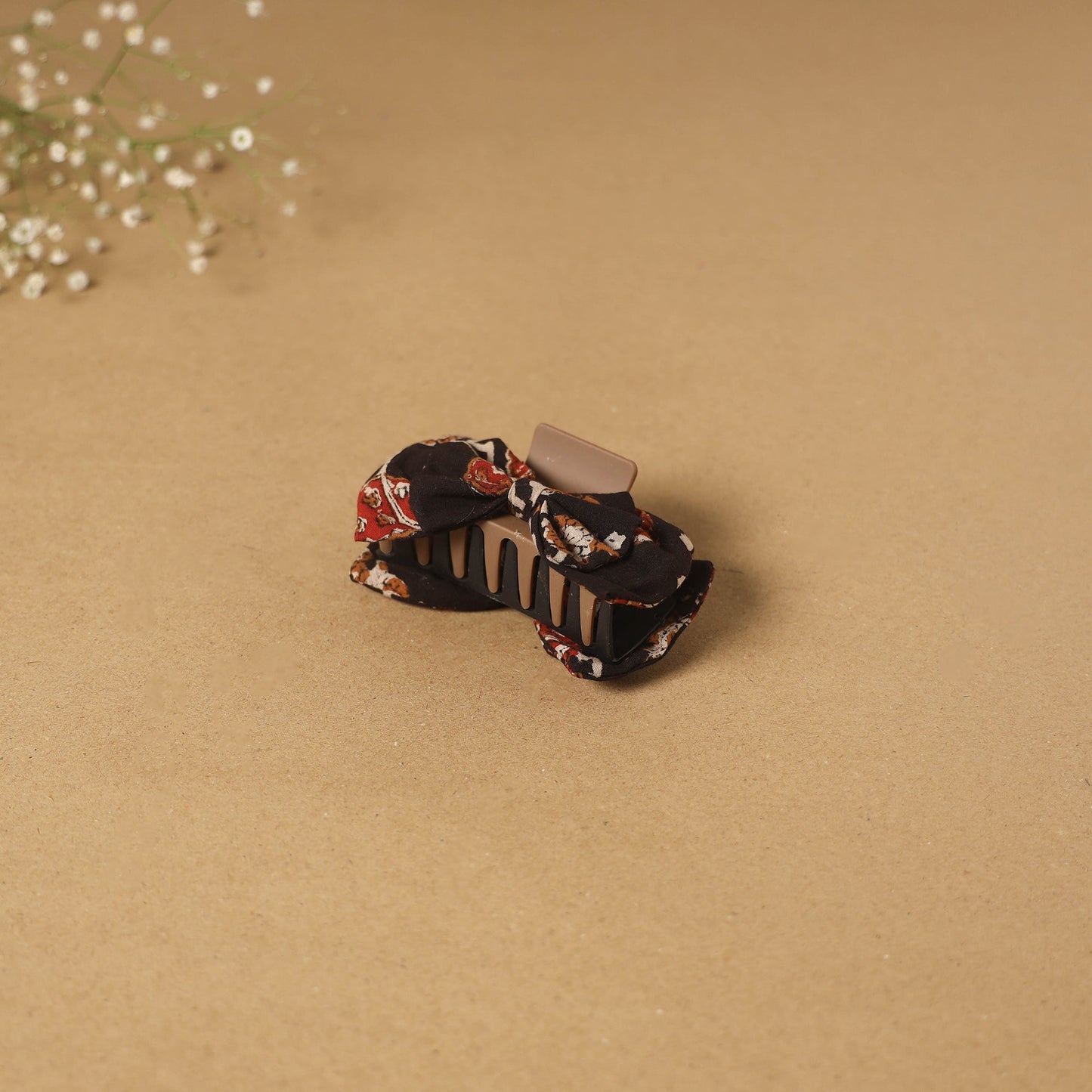 Handmade women’s bow hair claw clip 46 - handcrafted