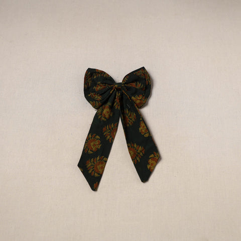 Black - handmade women’s bow hair clip 101 - handcrafted
