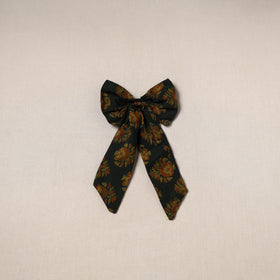 Black - handmade women’s bow hair clip 101 - handcrafted