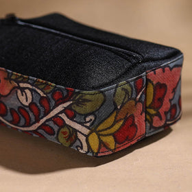  Kalamkari Toiletry Bags Travel Accessory online in India