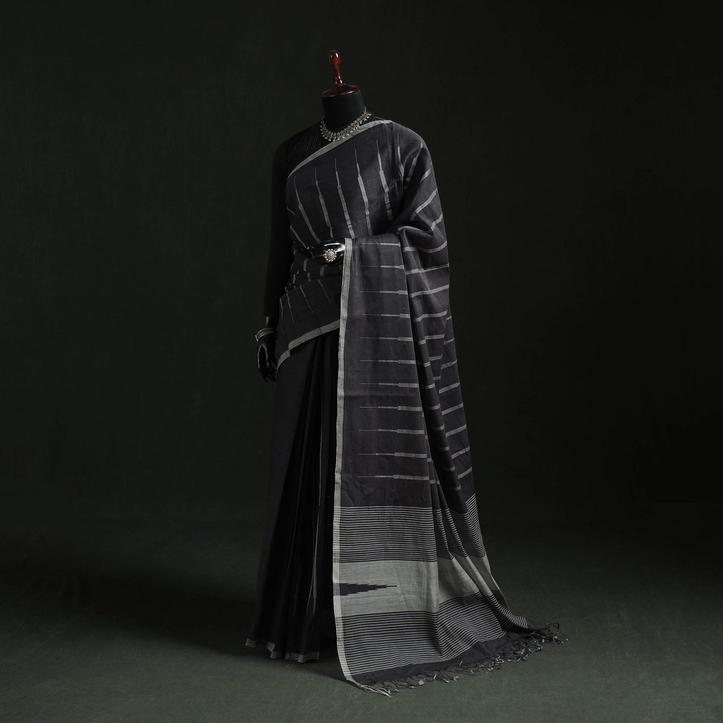 Black - handspun handloom cotton godavari jamdani saree 06