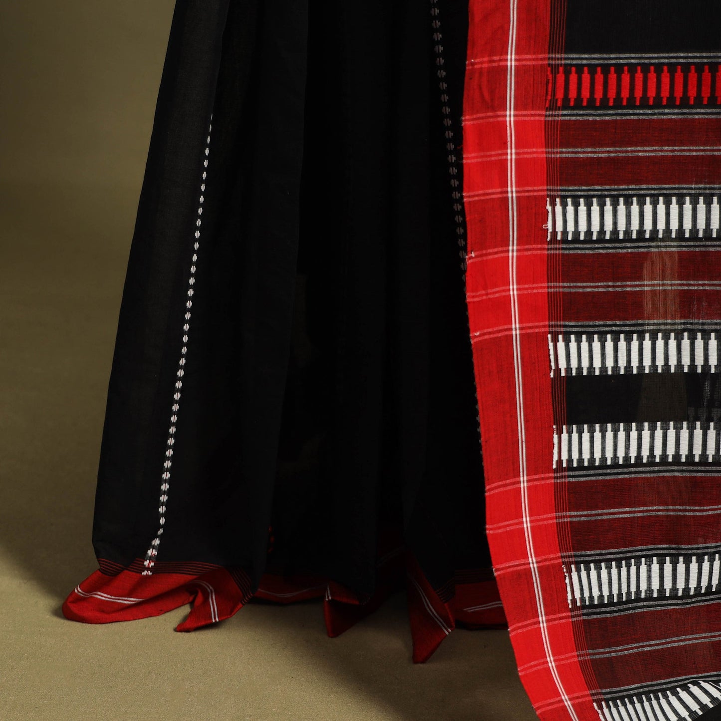 Black - handwoven cotton begumpuri saree 10 - handcrafted