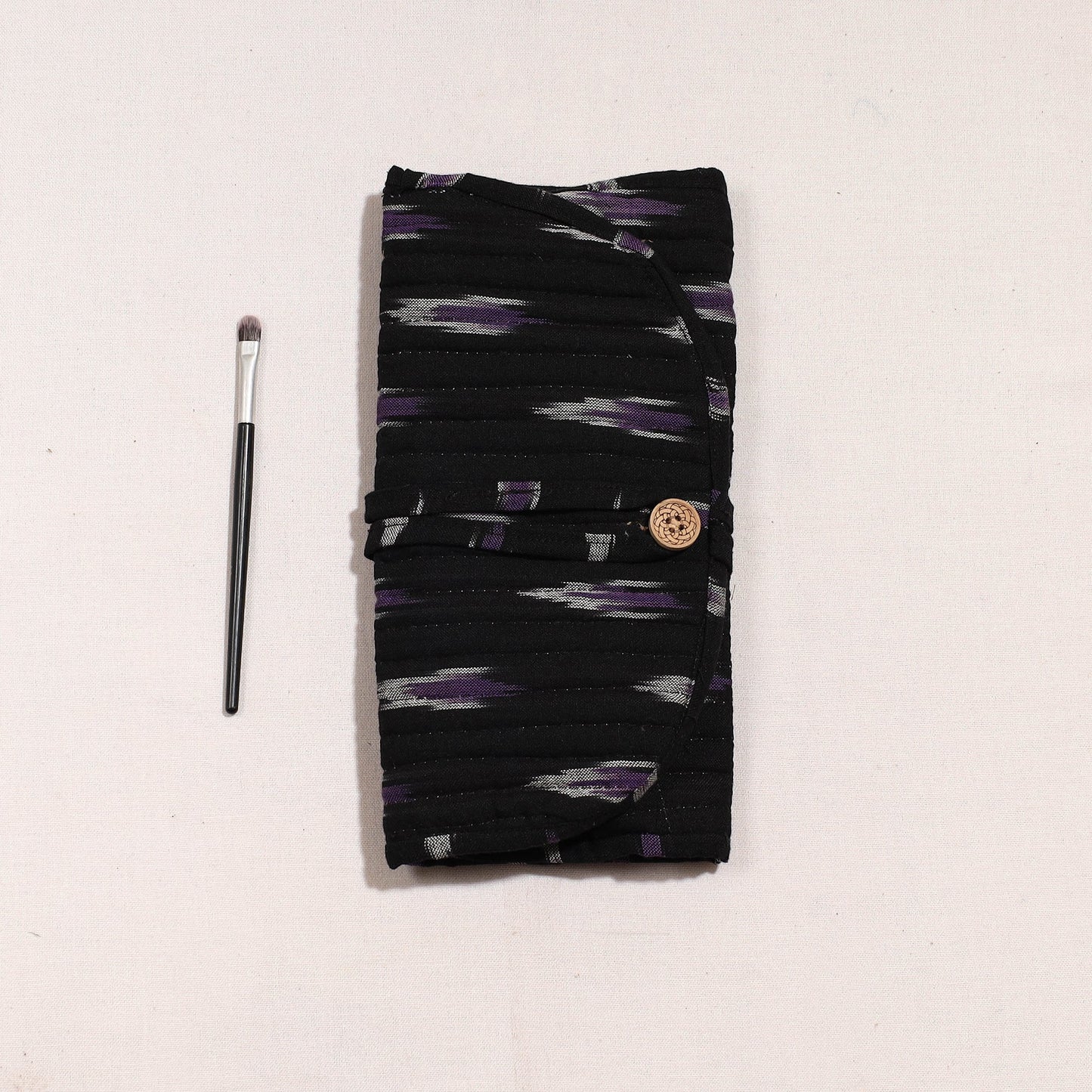  Ikat Fabric Multipurpose Segmented Make-up Brush Wrap Pouch/Case 