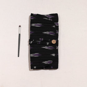  Ikat Fabric Multipurpose Segmented Make-up Brush Wrap Pouch/Case 