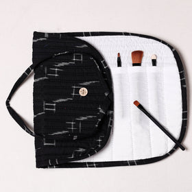  Ikat Fabric Multipurpose Segmented Make-up Brush Wrap Pouch/Case 