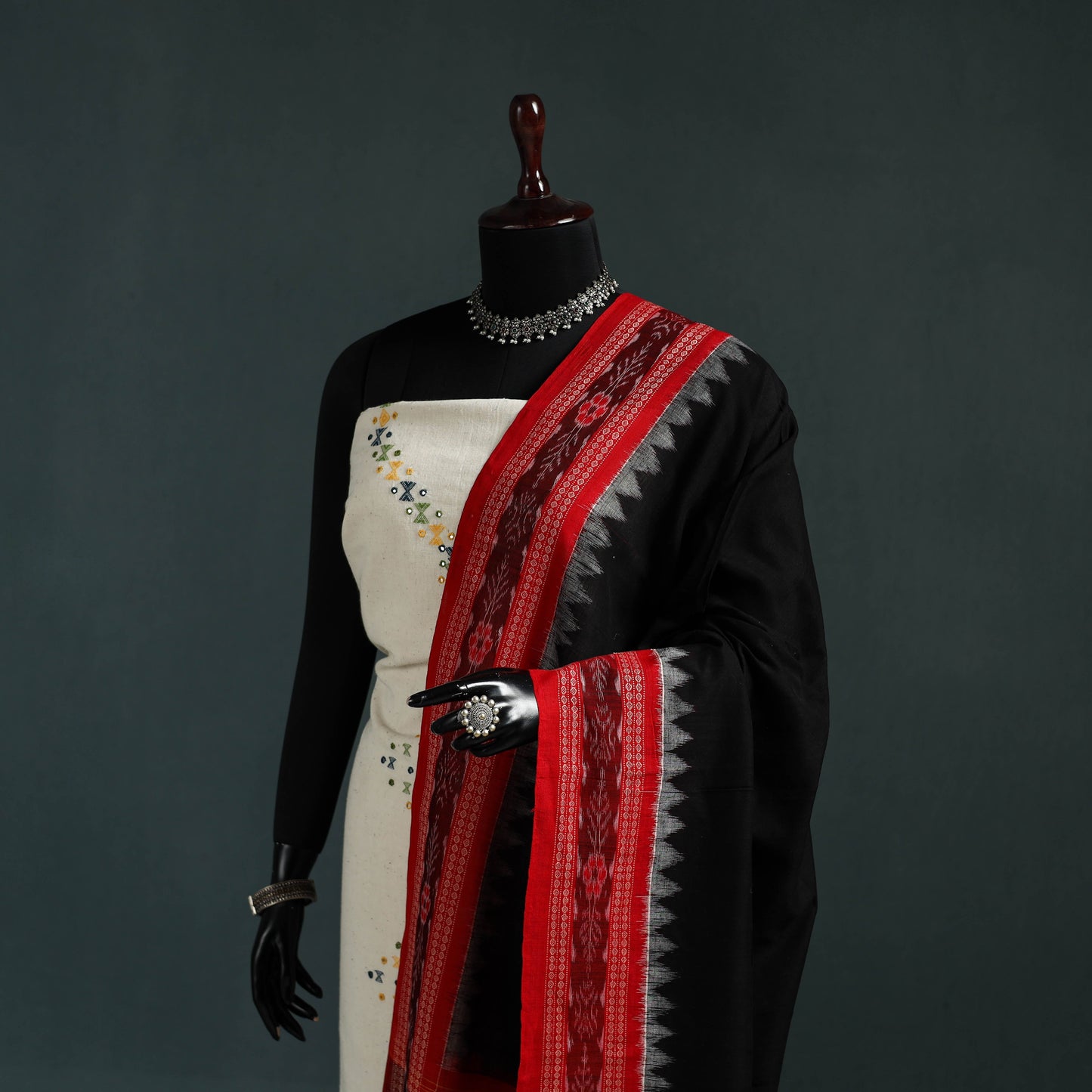 Ikat handloom cotton sambalpuri dupatta 01 - handcrafted