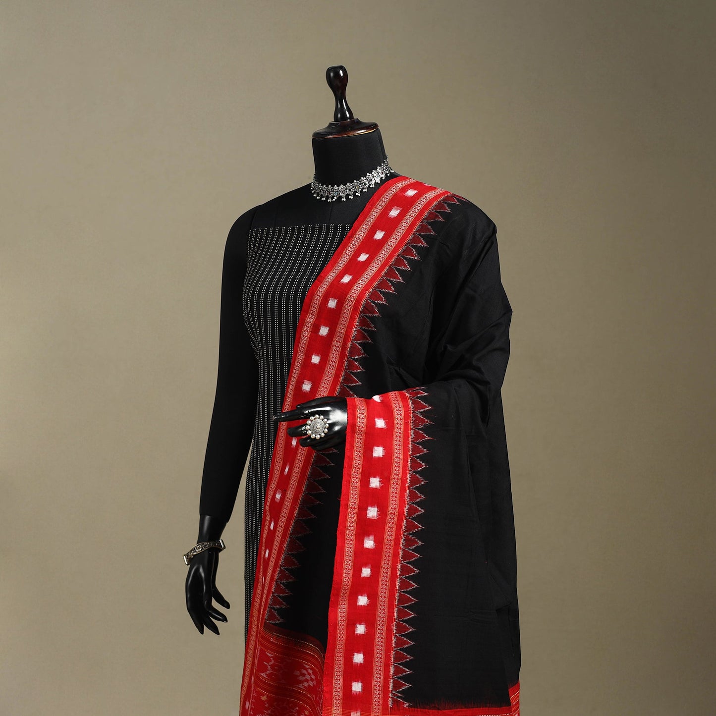 Black - ikat handloom cotton sambalpuri dupatta 03