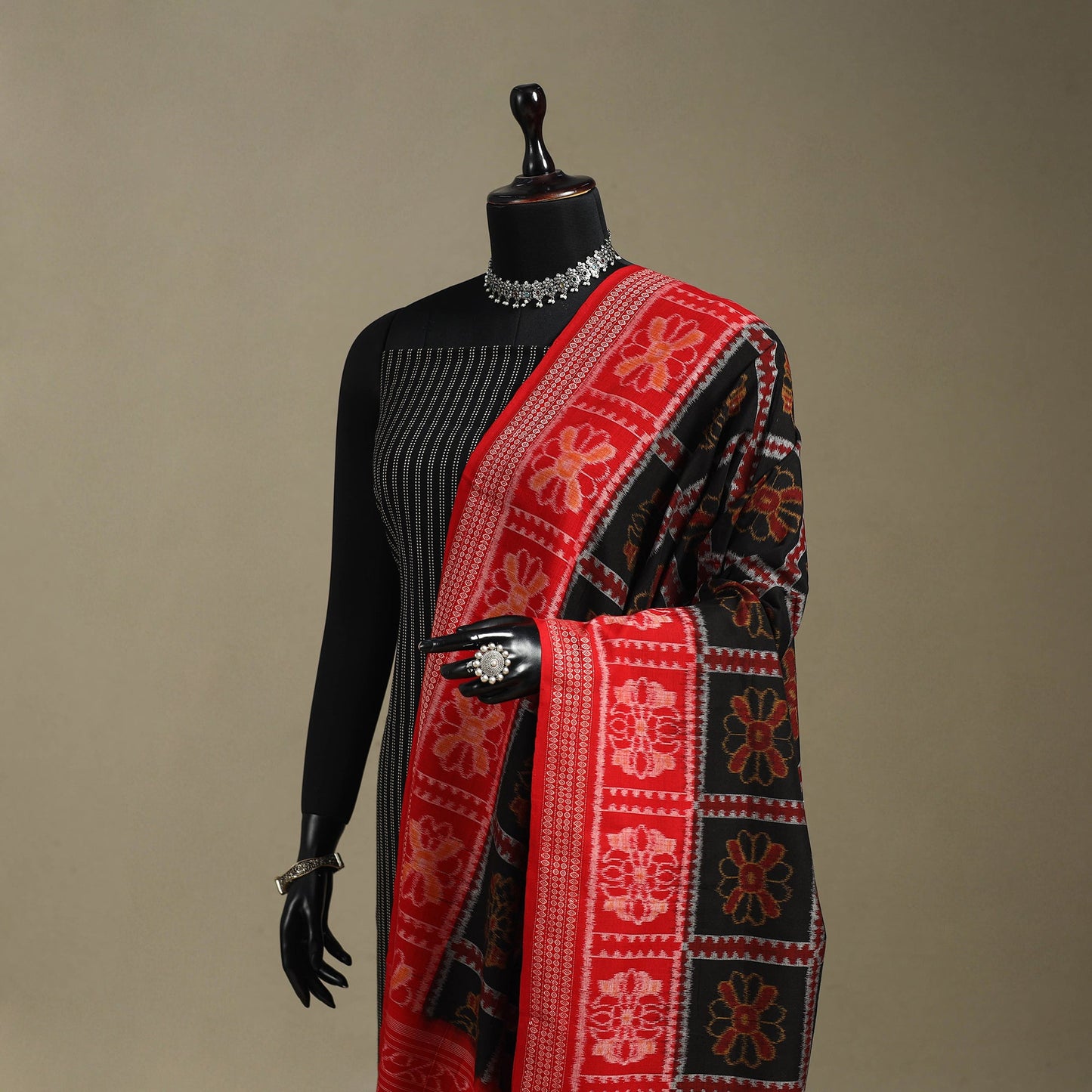 Black - ikat handloom cotton sambalpuri dupatta 08