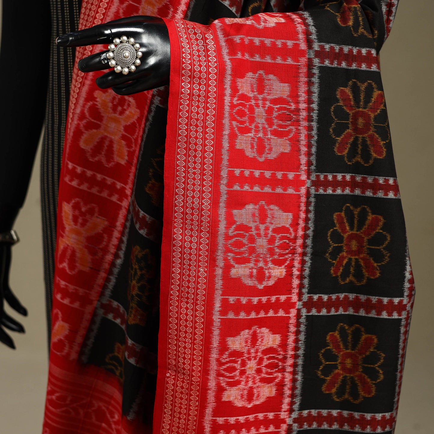 Black - ikat handloom cotton sambalpuri dupatta 08