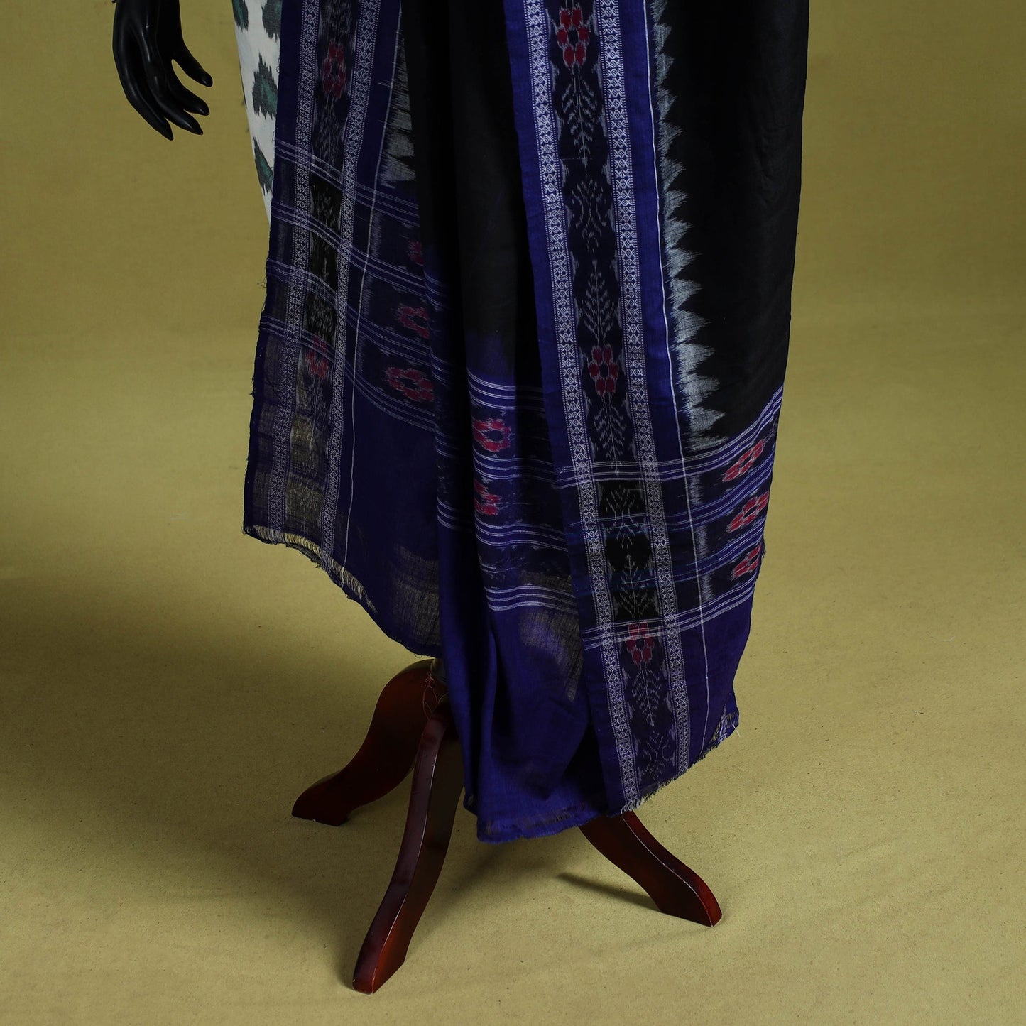 Black - ikat weave cotton sambalpuri dupatta 09