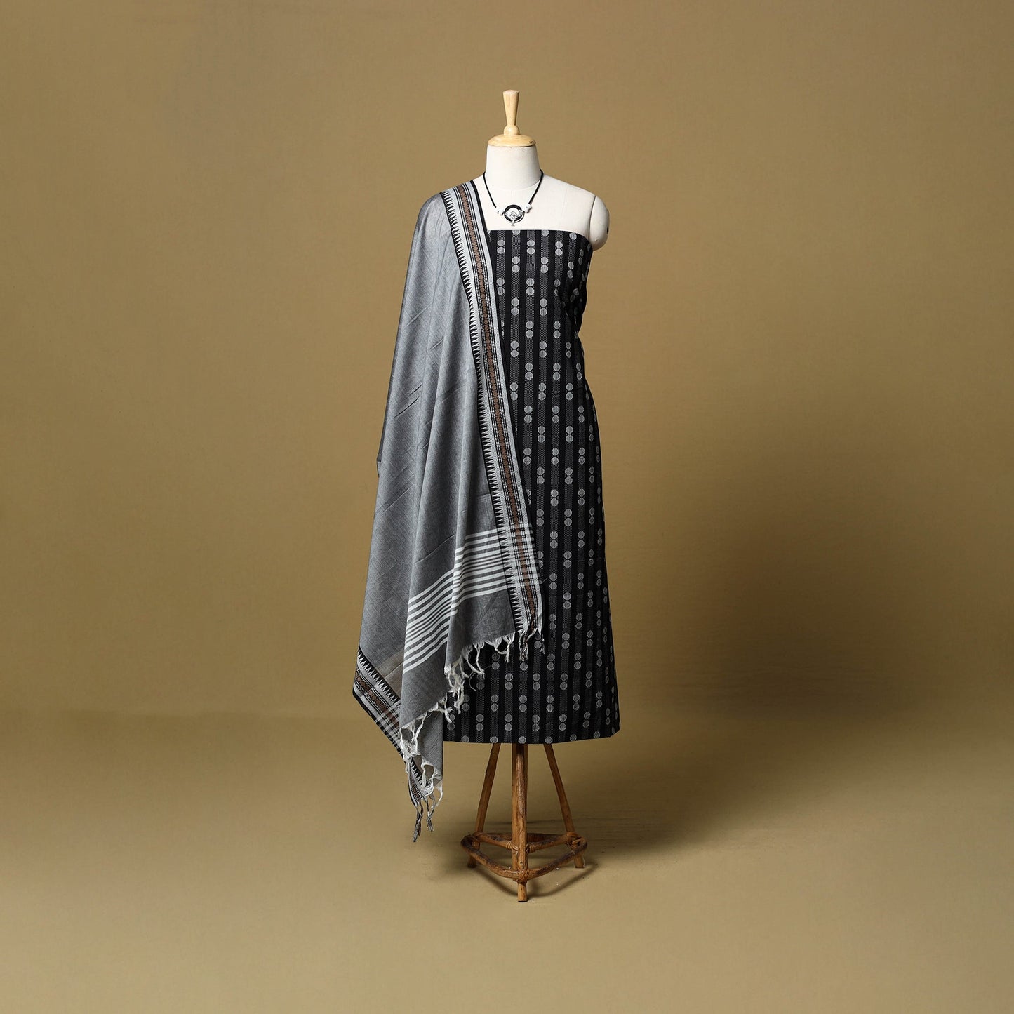 Jacquard cotton 2pc unstitched dress material