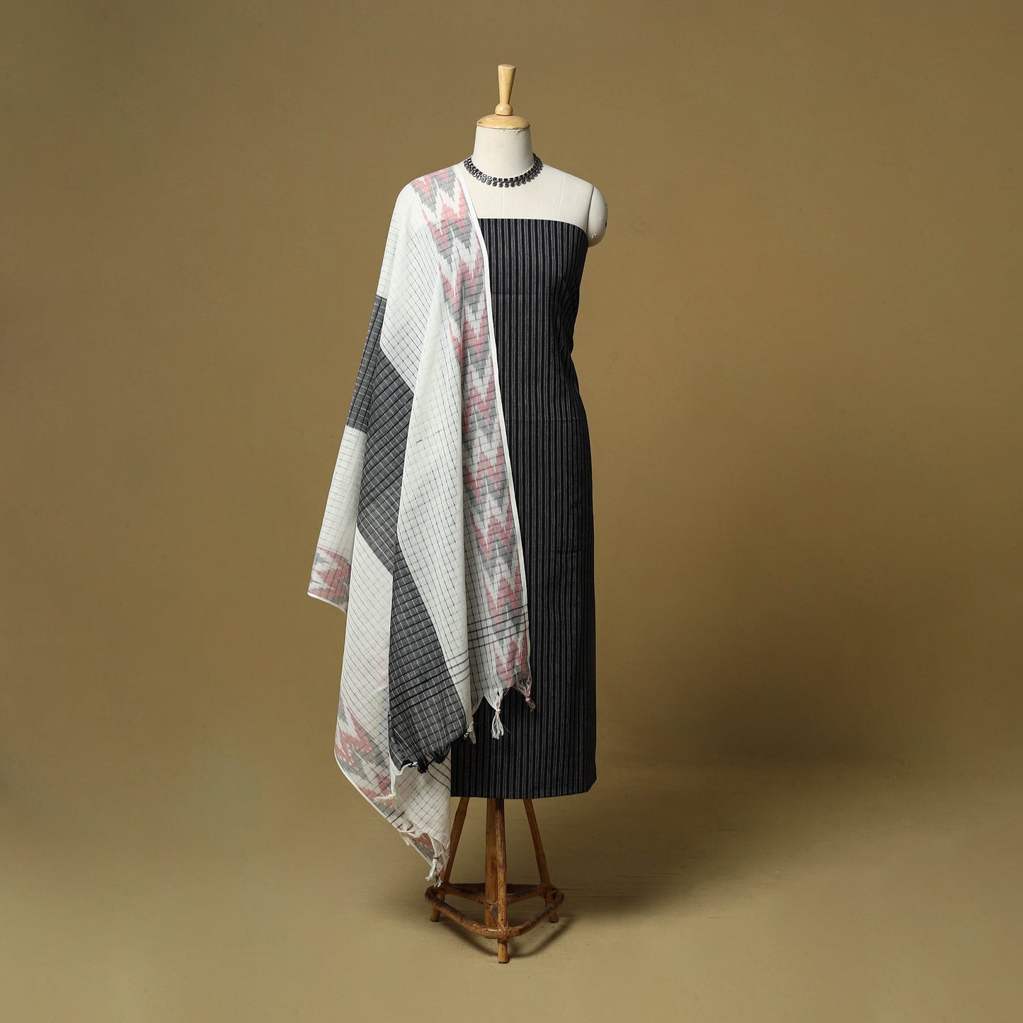 Jacquard cotton 3pc unstitched dress material 129
