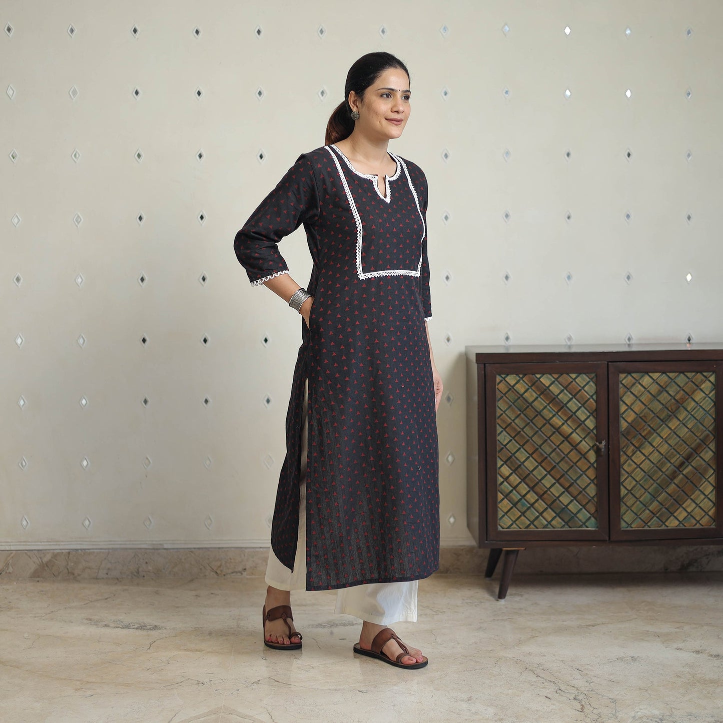 Buy Elegant Jacquard Kurta for Women 