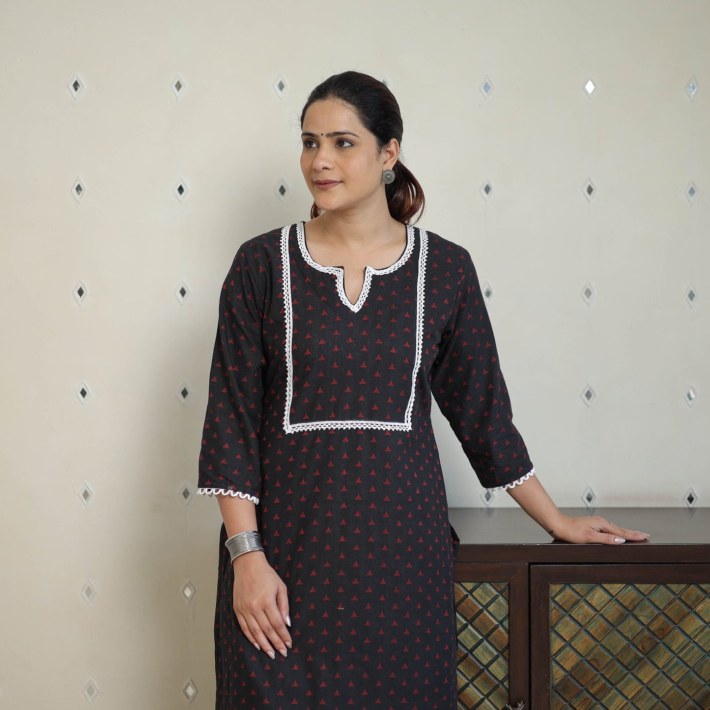 Buy Elegant Jacquard Kurta for Women 