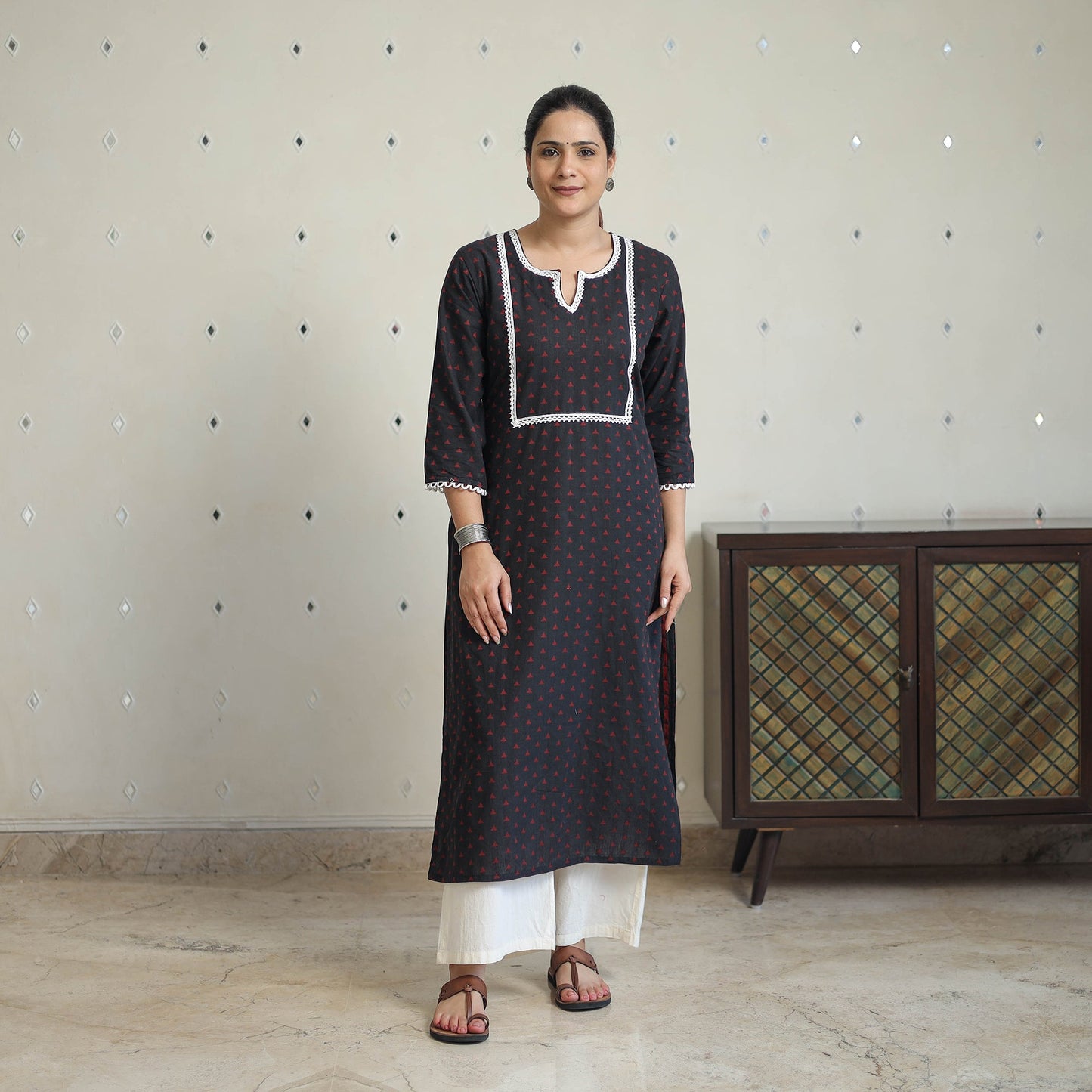 Buy Elegant Jacquard Kurta for Women 