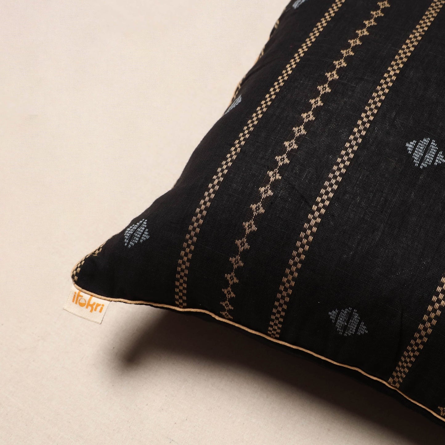 Jacquard weave cotton cushion cover 51 - handcrafted