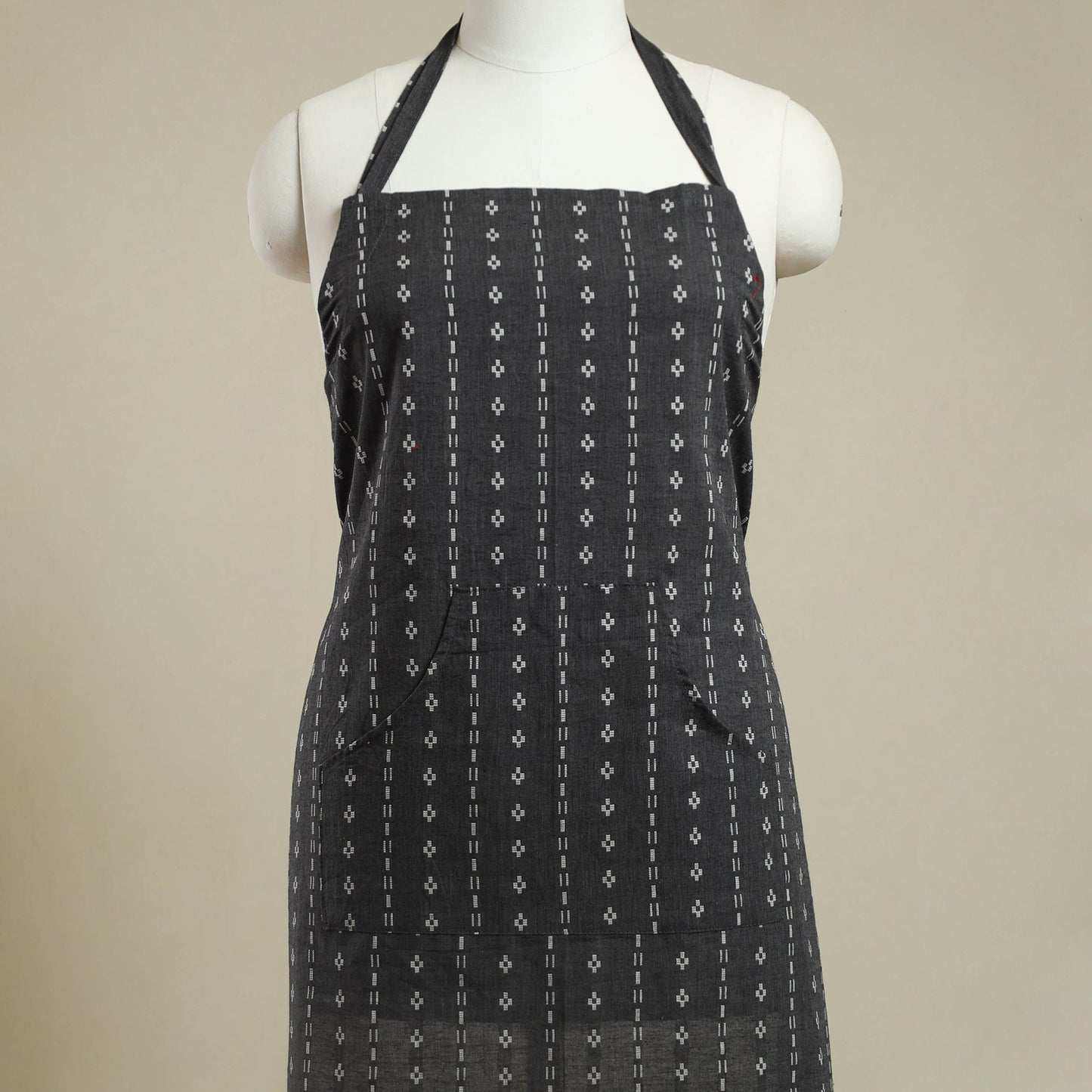 Black Jacquard Weaving Cotton Apron with Pocket