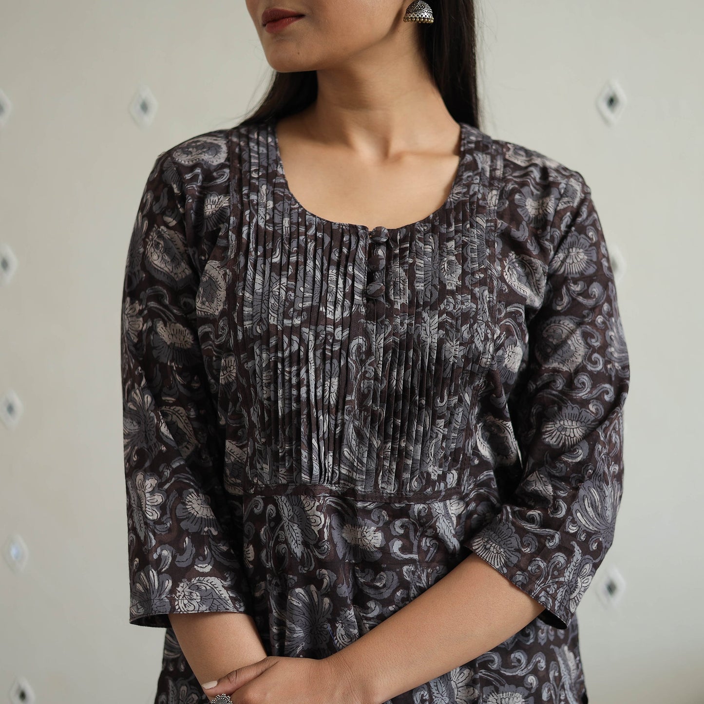  Jahota Block Print Cotton Pintuck Straight Kurta for Women