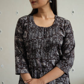  Jahota Block Print Cotton Pintuck Straight Kurta for Women