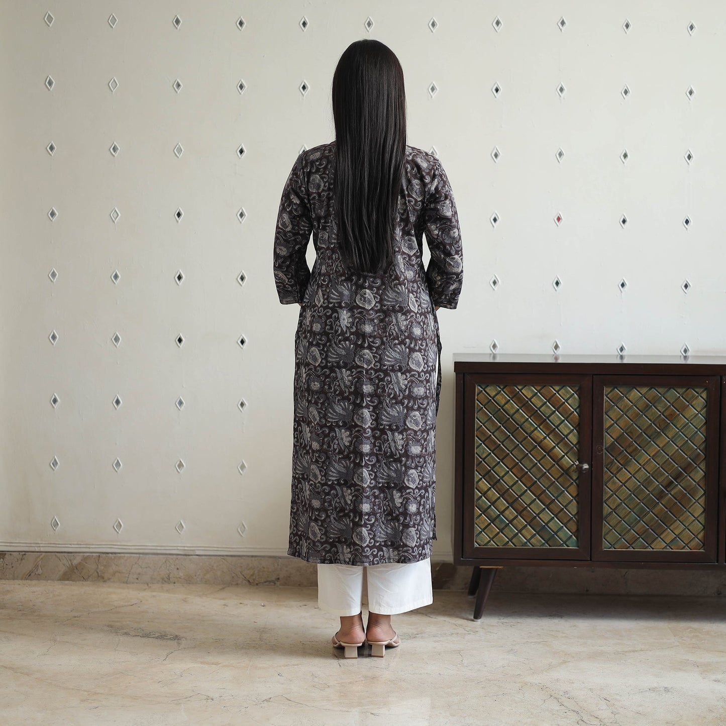  Jahota Block Print Cotton Pintuck Straight Kurta for Women