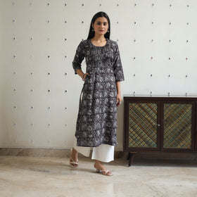  Jahota Block Print Cotton Pintuck Straight Kurta for Women