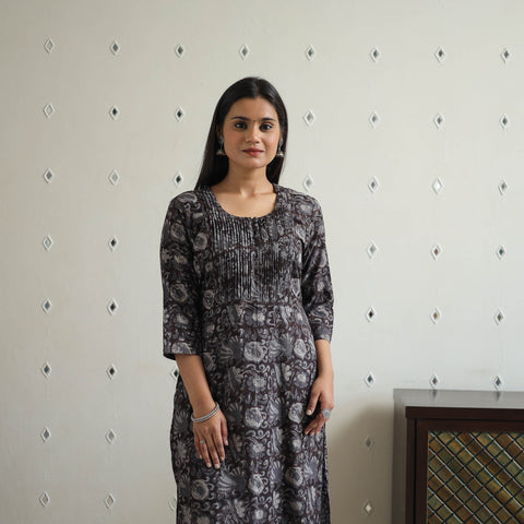  Jahota Block Print Cotton Pintuck Straight Kurta for Women