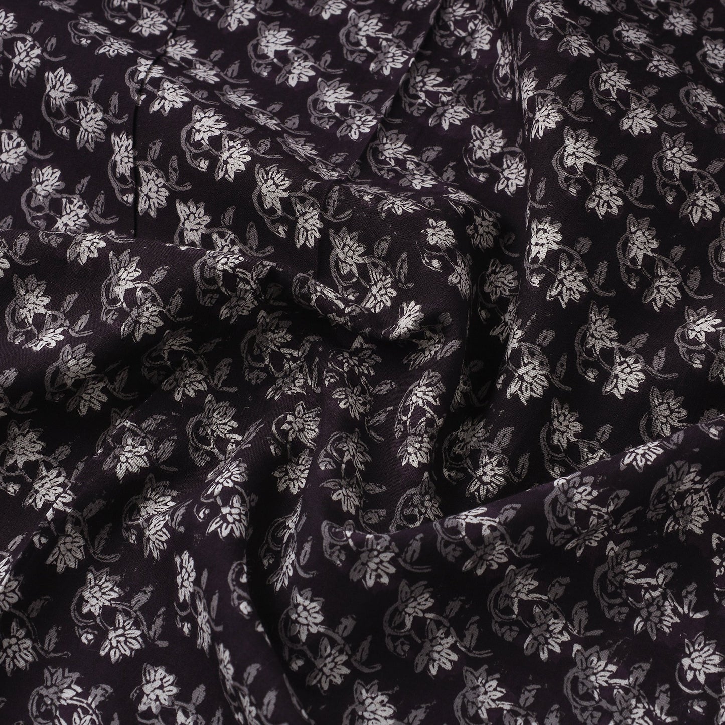  Jahota Block Printed Cotton Fabric 06 