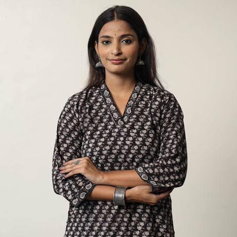 Buy Jahota Block Printed Cotton Straight Kurta 01 Online at iTokri.com