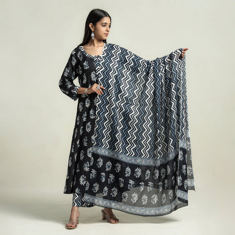Jaipur Printed Kurta with Palazzo & Dupatta Set
