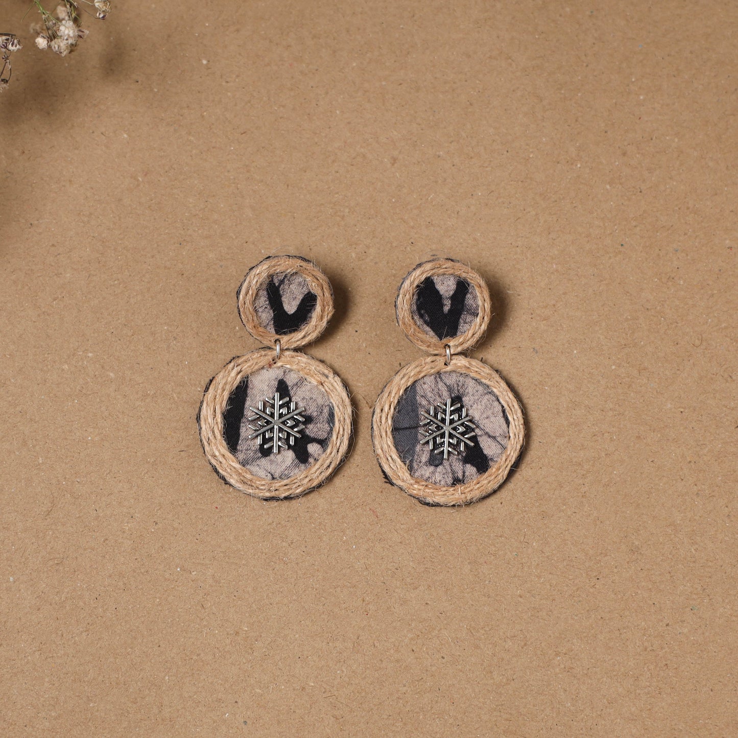 Jannat jute fabart handmade earrings - handcrafted