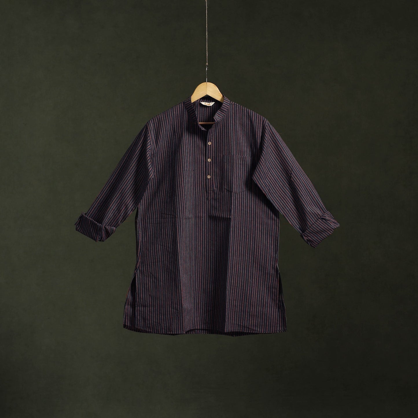 Jhiri handloom cotton short kurta for men 08 - handcrafted