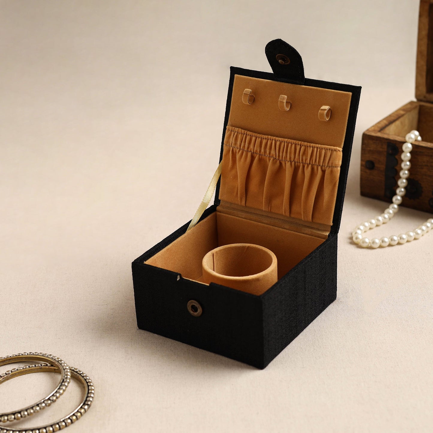 Black Kalamkari Handpainted Ghicha Silk Bangle Box (Small)