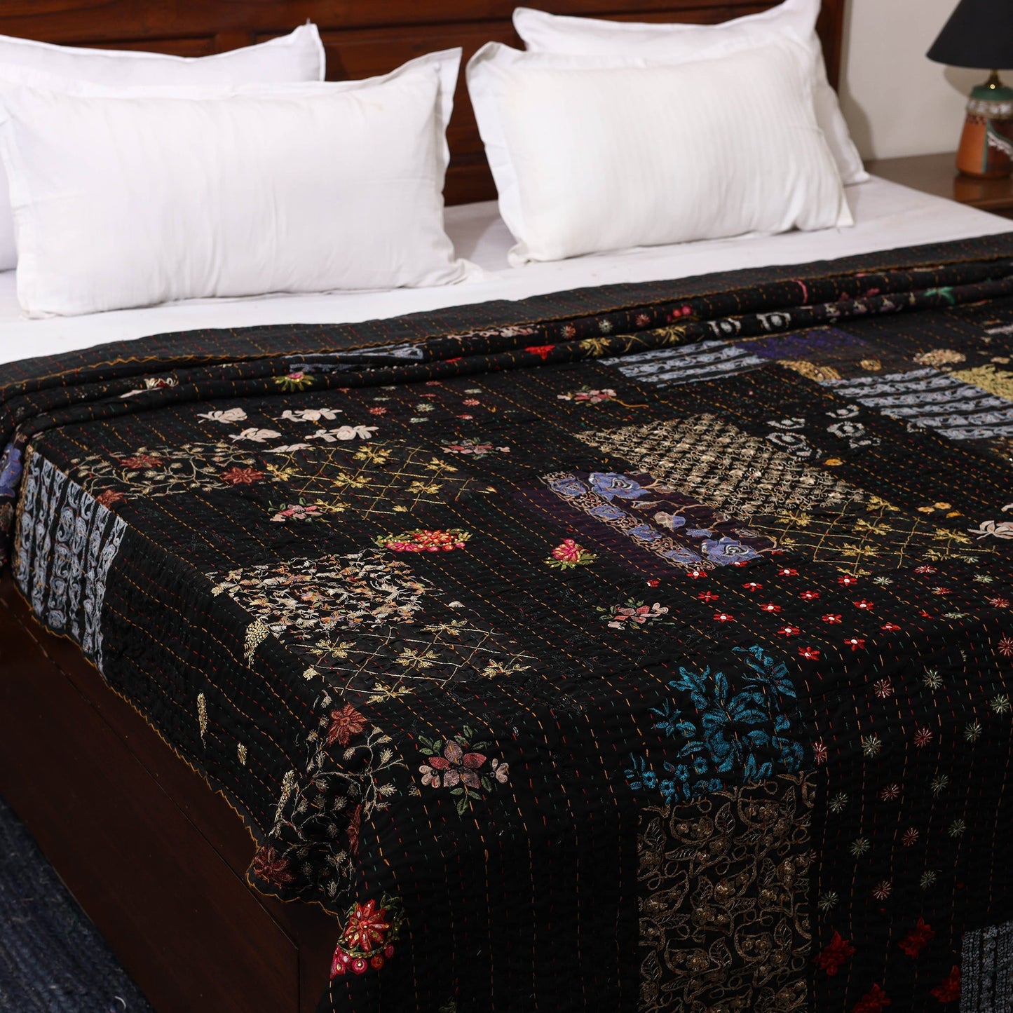 Khambadiya tagai patchwork quilt / gudri / blanket (108 x