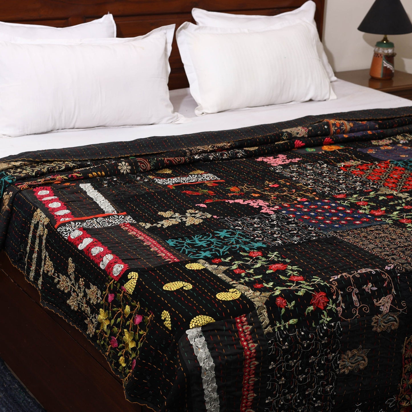 Khambadiya tagai patchwork quilt / gudri / blanket (108 x